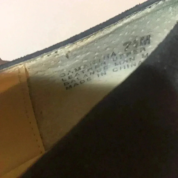 Maggie Sweet Retro Style 1.5 inch Heel Square Toe Silver Ring Top Shoe-Sz 7.5M - Picture 11 of 11